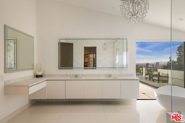 Bathroom, Chandelier, Dual Sink Vanities, Free Standing Baths, Interior, Recessed Lighting
