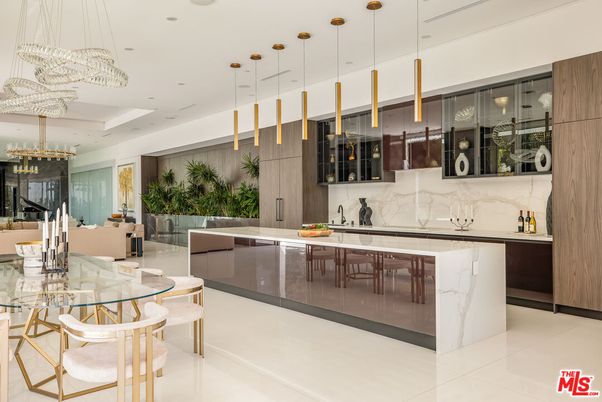 Interior, Kitchen, Living room, Marble Walls, Pendant Lights, Recessed Lighting