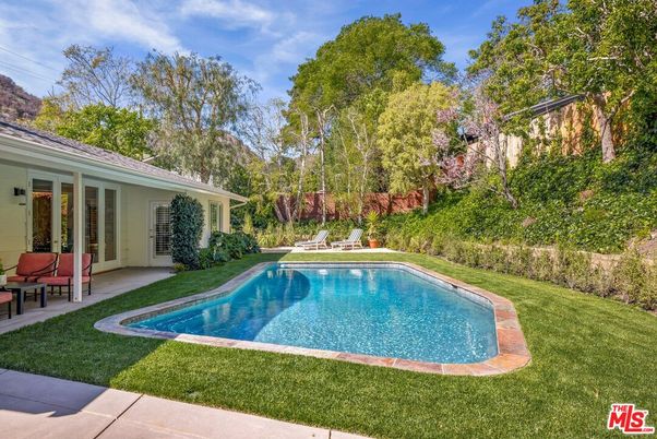 Backyard, Exterior, Pool