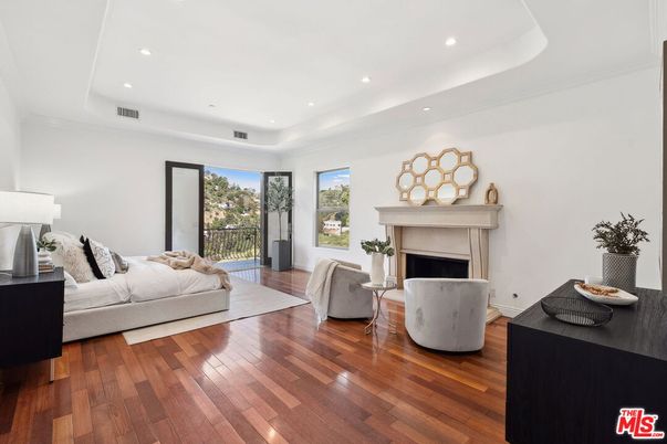 Fireplace, Interior, Recessed Lighting, Wood Texture Flooring