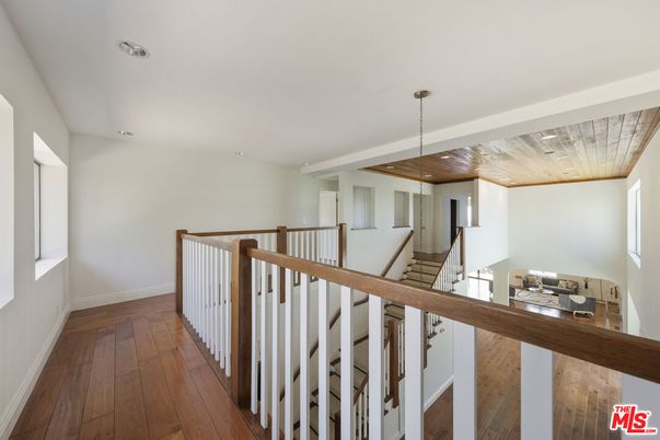 Interior, Pendant Lights, Recessed Lighting, Wooden Ceilings, Wood Texture Flooring