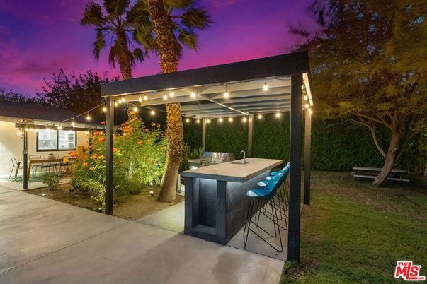 Exterior, Hot Tub