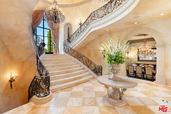 Chandelier, Interior, Recessed Lighting
