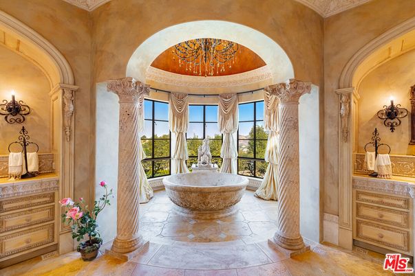 Bathroom, Free Standing Baths, Interior
