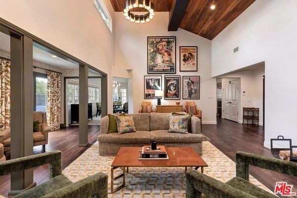 Interior, Living room, Pendant Lights, Recessed Lighting, Wooden Beams, Wooden Ceilings, Wood Texture Flooring