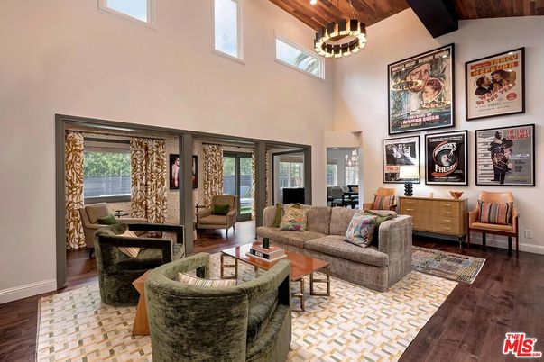 Dining room, Interior, Living room, Pendant Lights, Wooden Beams, Wooden Ceilings, Wood Texture Flooring