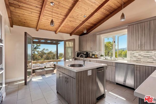 Interior, Kitchen, Pendant Lights, Stainless Steel Appliances, Wooden Beams, Wooden Ceilings
