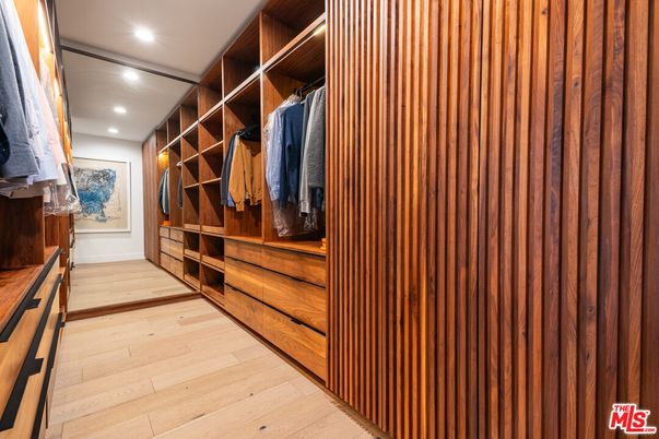 Interior, Recessed Lighting, Walk-in Closets, Wood Texture Flooring