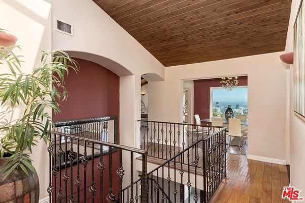 Chandelier, Dining room, Interior, Water, Wooden Ceilings, Wood Texture Flooring
