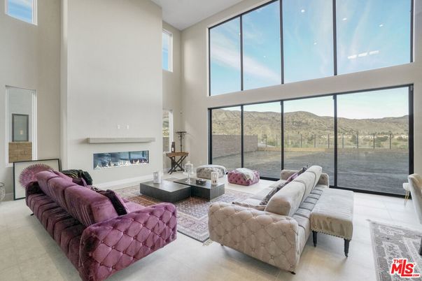 Fireplace, Interior, Living room, Recessed Lighting