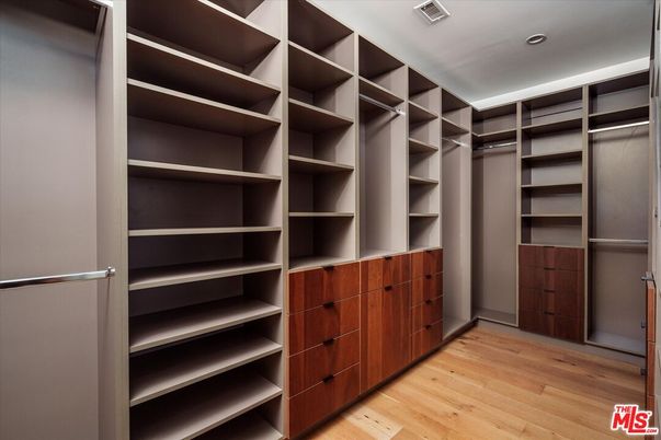Interior, Recessed Lighting, Walk-in Closets, Wood Texture Flooring