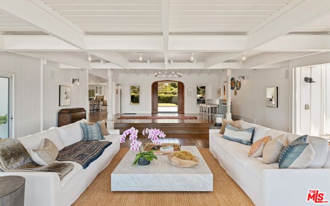 Chandelier, Interior, Living room, Wood Texture Flooring