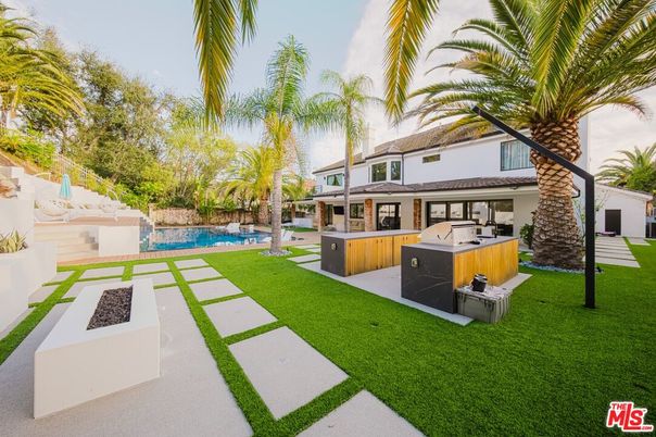 Backyard, Exterior, Hot Tub, Pool