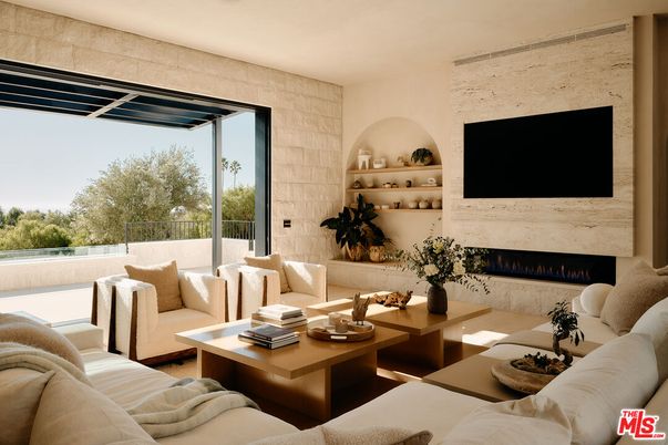 Fireplace, Interior, Living room