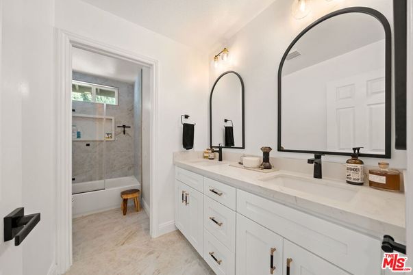 Bathroom, Dual Sink Vanities, Glass Shower, Interior