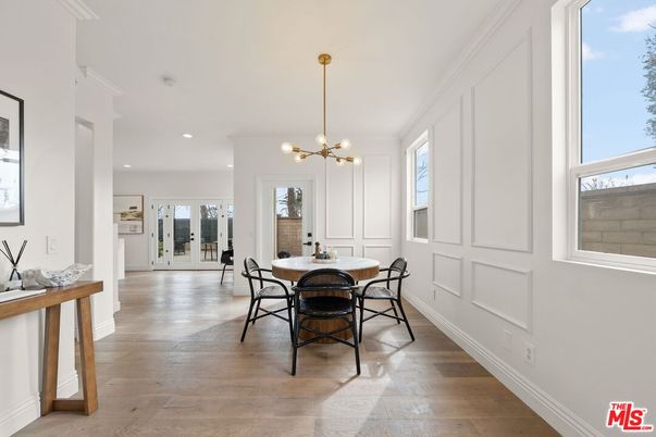Dining room, Interior, Pendant Lights, Recessed Lighting, Wood Texture Flooring