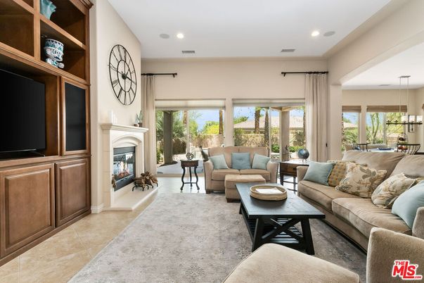 Fireplace, Interior, Living room, Pendant Lights, Recessed Lighting