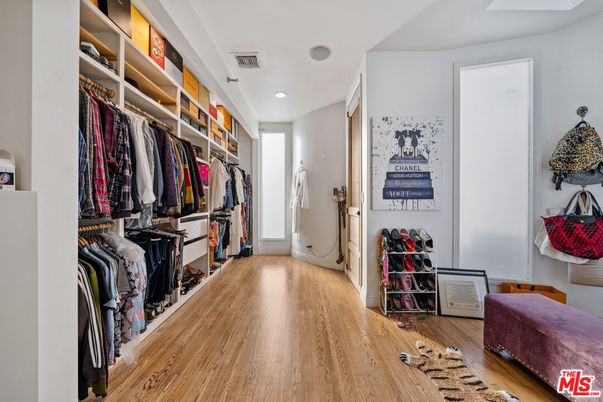 Interior, Recessed Lighting, Walk-in Closets, Wood Texture Flooring