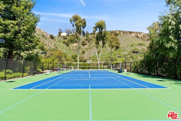 Exterior, Tennis Courts