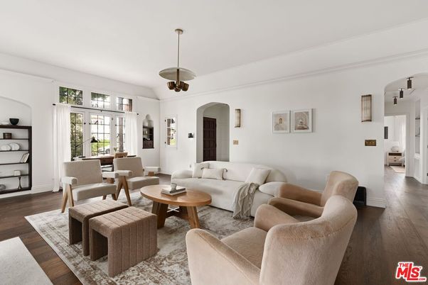 Dining room, Interior, Living room, Pendant Lights, Wood Texture Flooring