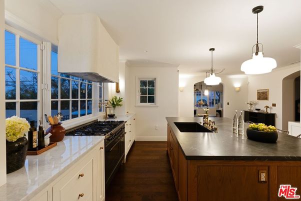 Interior, Kitchen, Pendant Lights, Wood Texture Flooring