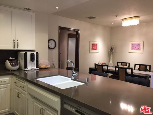 Chandelier, Dining room, Interior, Kitchen, Recessed Lighting
