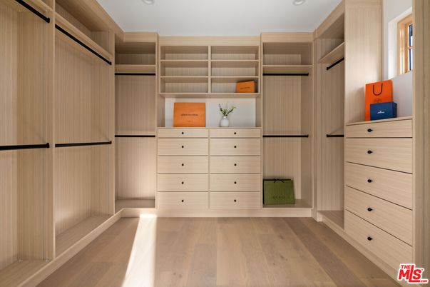 Interior, Recessed Lighting, Walk-in Closets, Wood Texture Flooring
