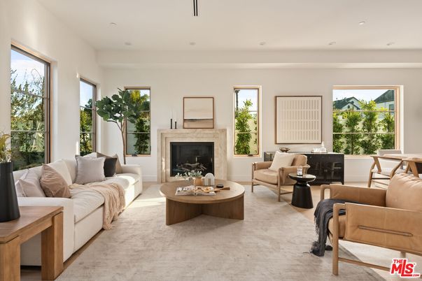 Fireplace, Interior, Living room, Recessed Lighting