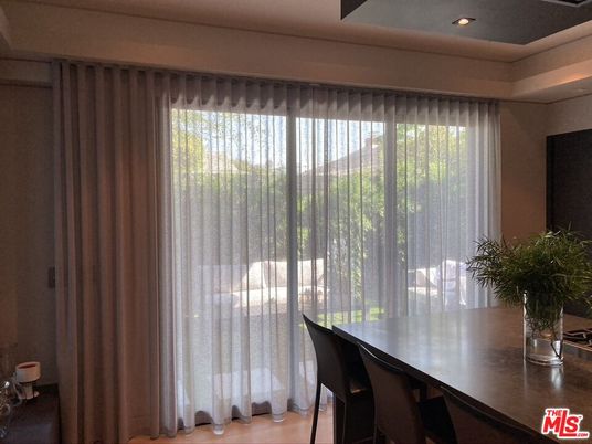Dining room, Interior, Recessed Lighting
