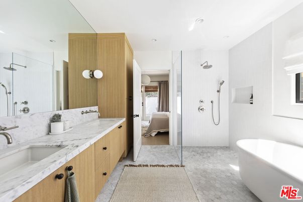 Bathroom, Dual Sink Vanities, Free Standing Baths, Glass Shower, Interior, Recessed Lighting