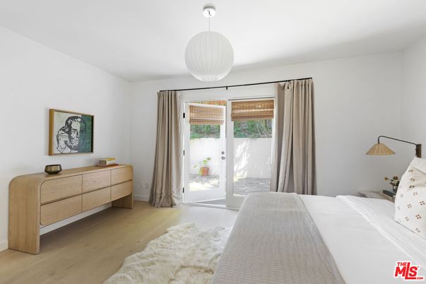 Bedroom, Interior, Pendant Lights, Wood Texture Flooring