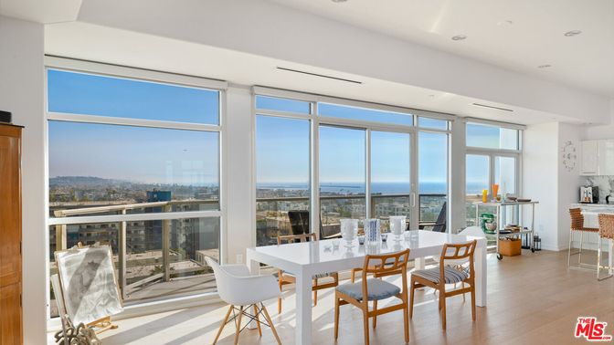 Dining room, Interior, Recessed Lighting, Water, Wood Texture Flooring