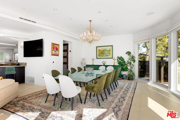 Chandelier, Dining room, Interior, Recessed Lighting