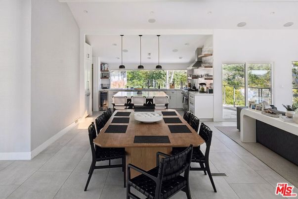 Dining room, Interior, Kitchen, Pendant Lights, Recessed Lighting, Stainless Steel Appliances