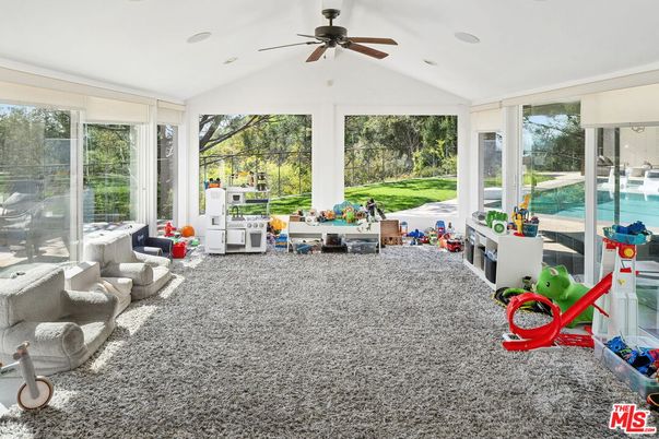 Interior, Recessed Lighting, Sun Room