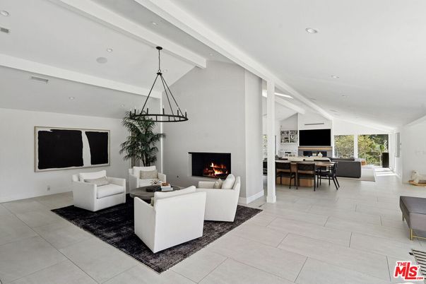 Dining room, Fireplace, Interior, Living room, Pendant Lights, Recessed Lighting