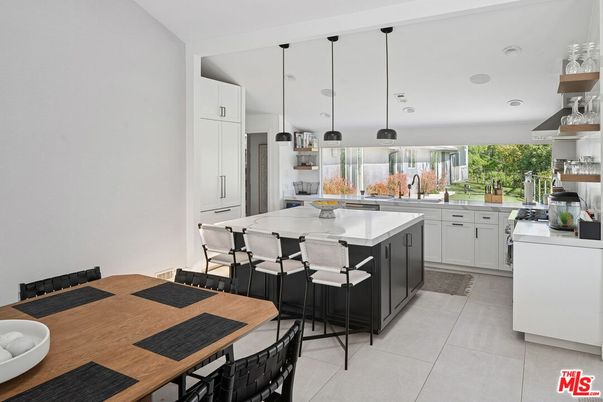 Dining room, Interior, Kitchen, Pendant Lights, Recessed Lighting