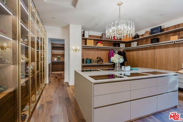 Chandelier, Interior, Kitchen, Recessed Lighting, Wood Texture Flooring