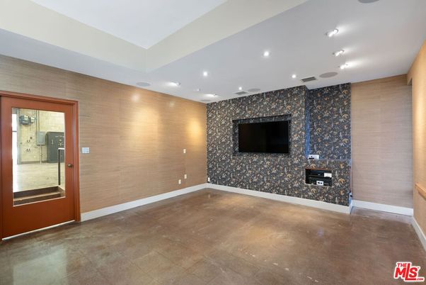 Empty room, Fireplace, Interior, Recessed Lighting