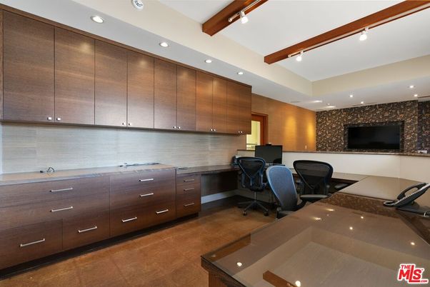 Home Office, Interior, Recessed Lighting, Wooden Beams