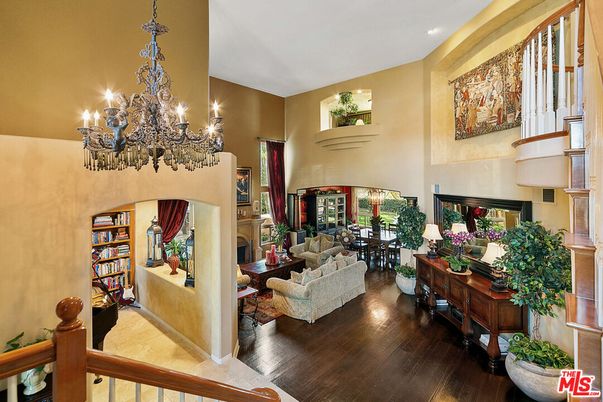 Chandelier, Dining room, Fireplace, Interior, Living room, Recessed Lighting, Wood Texture Flooring