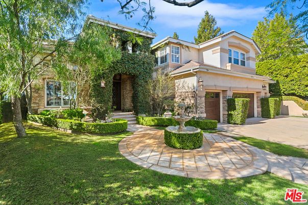 Attached, Backyard, Exterior, Facade, Mediterranean