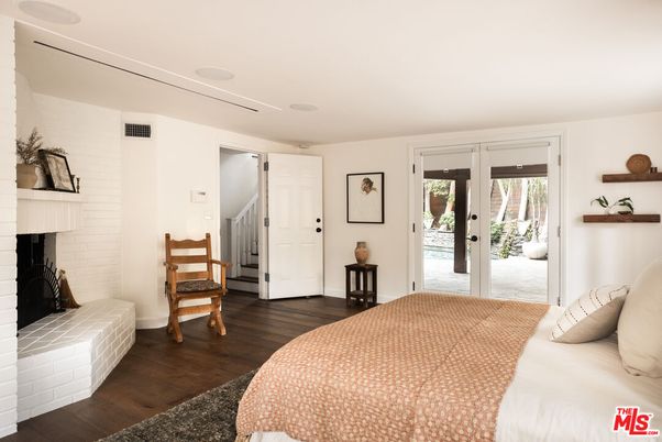 Bedroom, Fireplace, Interior, Wood Texture Flooring