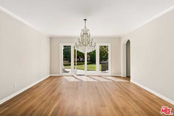 Chandelier, Empty room, Interior, Wood Texture Flooring