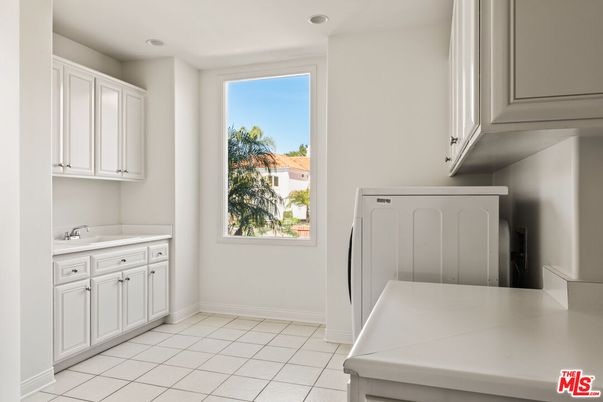 Interior, Recessed Lighting, Washer