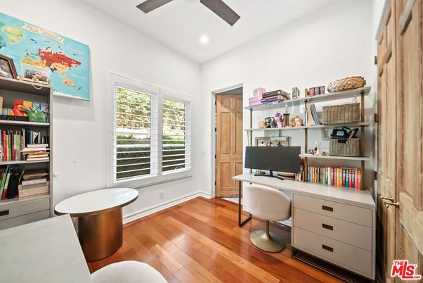 Home Office, Interior, Recessed Lighting, Wood Texture Flooring