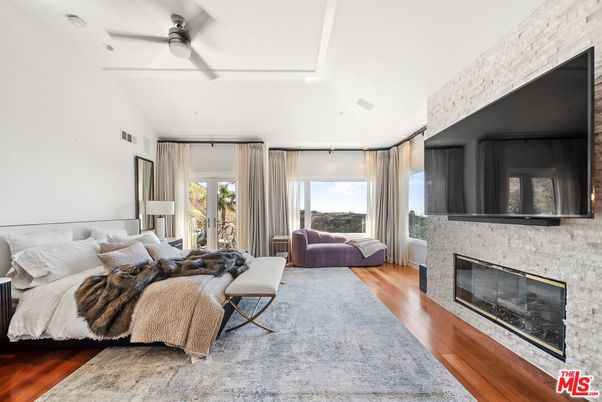 Bedroom, Fireplace, Interior, Wood Texture Flooring