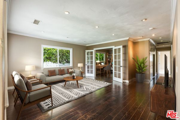 Dining room, Interior, Living room, Recessed Lighting, Wood Texture Flooring