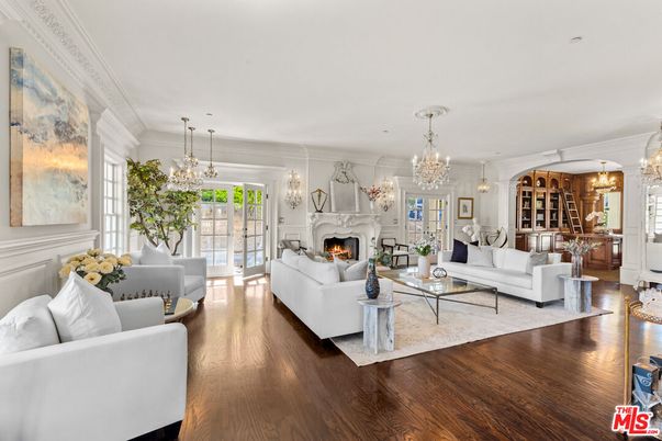 Chandelier, Dining room, Fireplace, Interior, Living room, Pendant Lights, Wood Texture Flooring