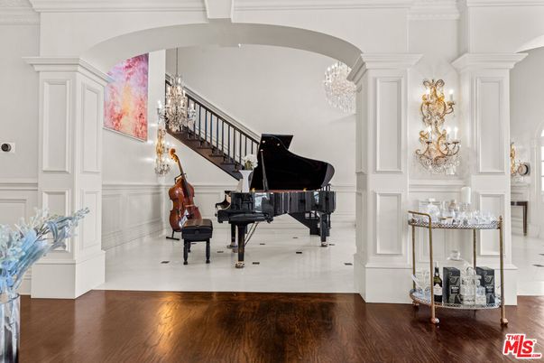 Chandelier, Interior, Piano, Wood Texture Flooring